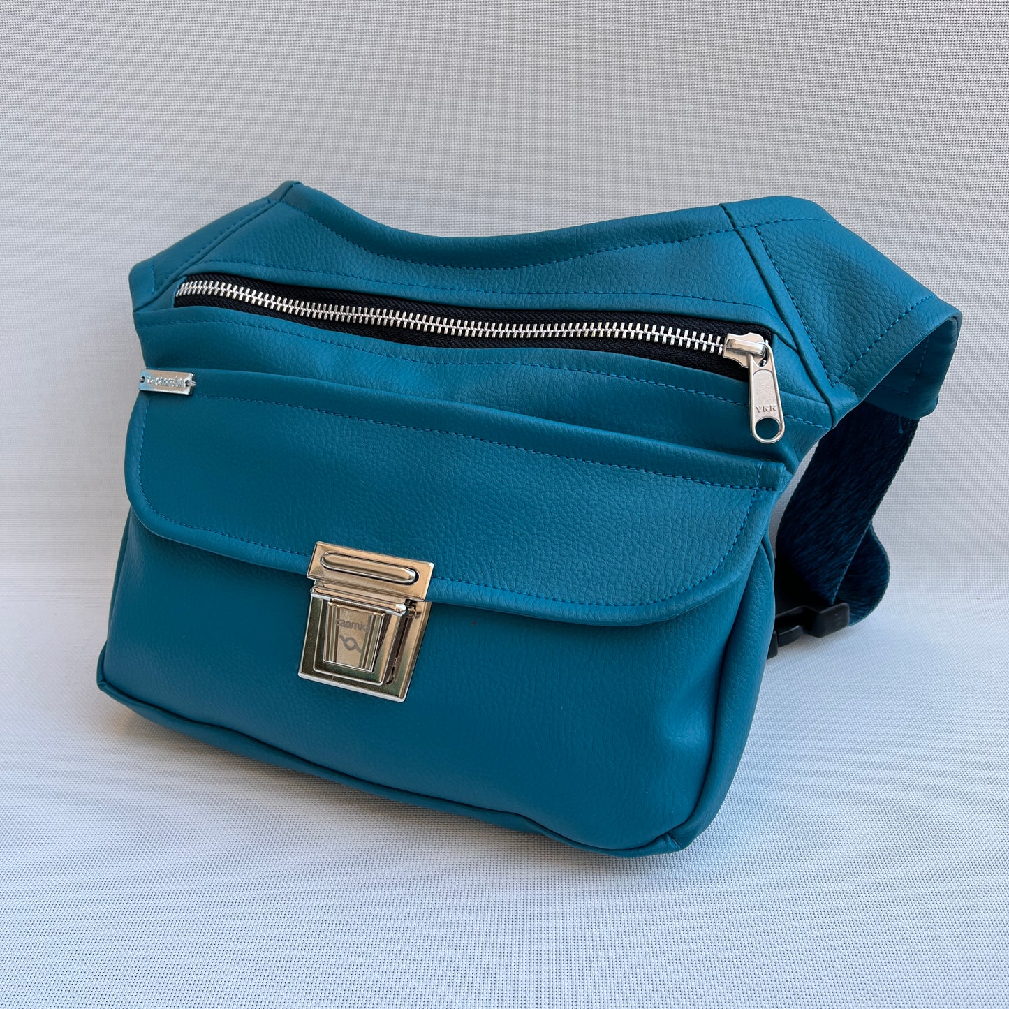 Special Blue "Turquesa" en polipiel · Pieza Exclusiva Núm. 11220
