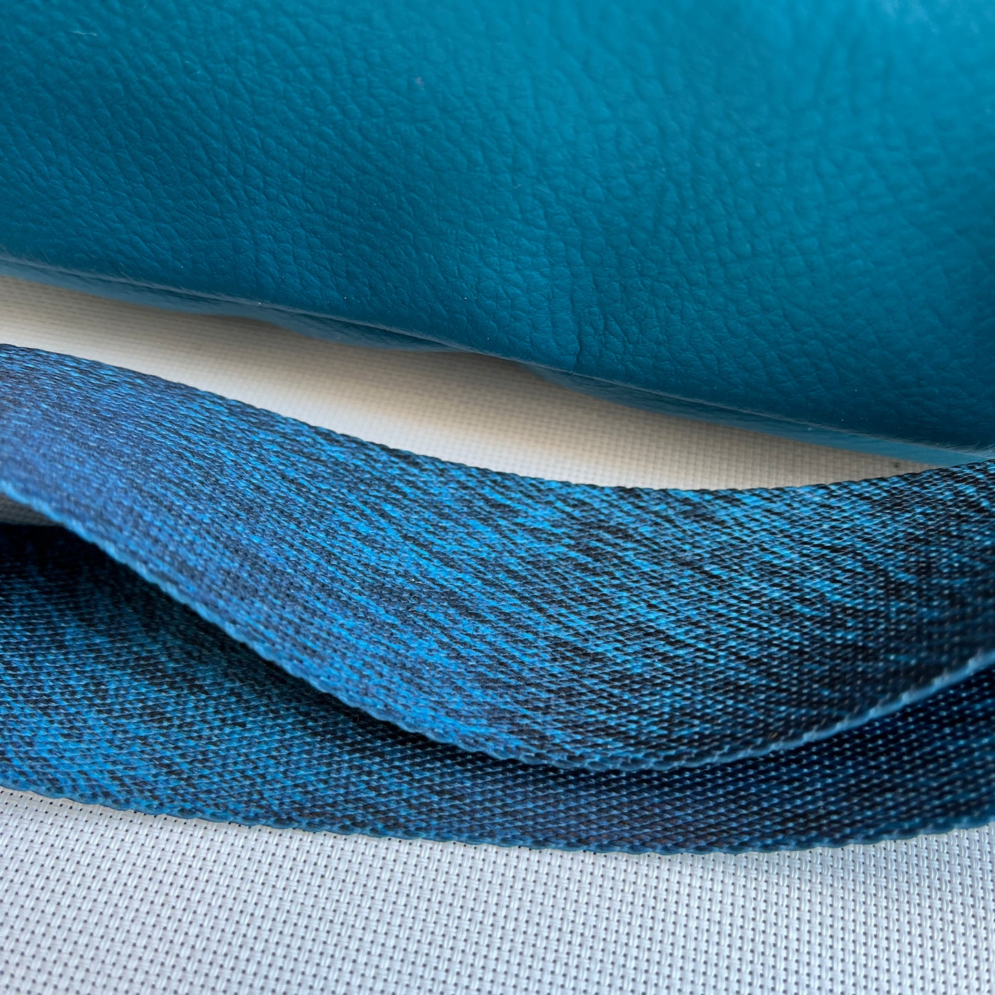 Special Blue "Turquesa" en polipiel · Pieza Exclusiva Núm. 11220