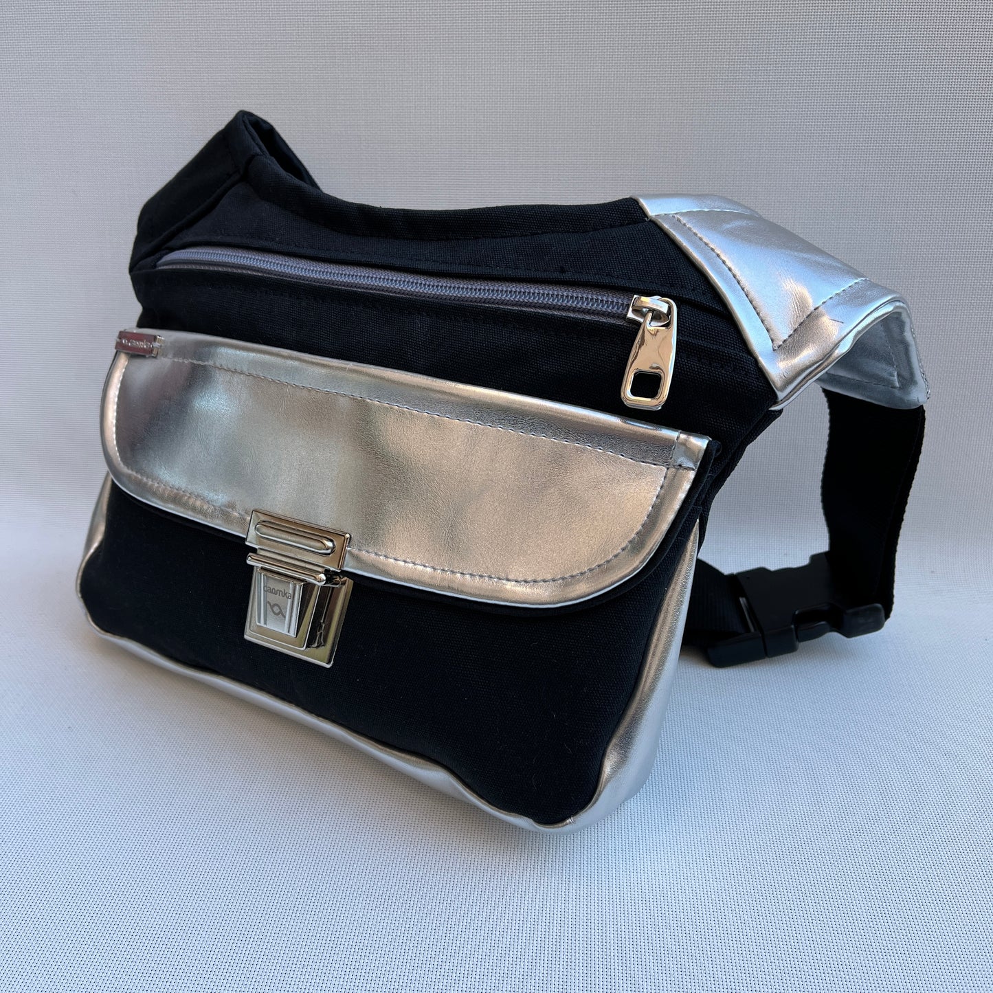 Special Black &amp; Silver Unique Piece No. 11224