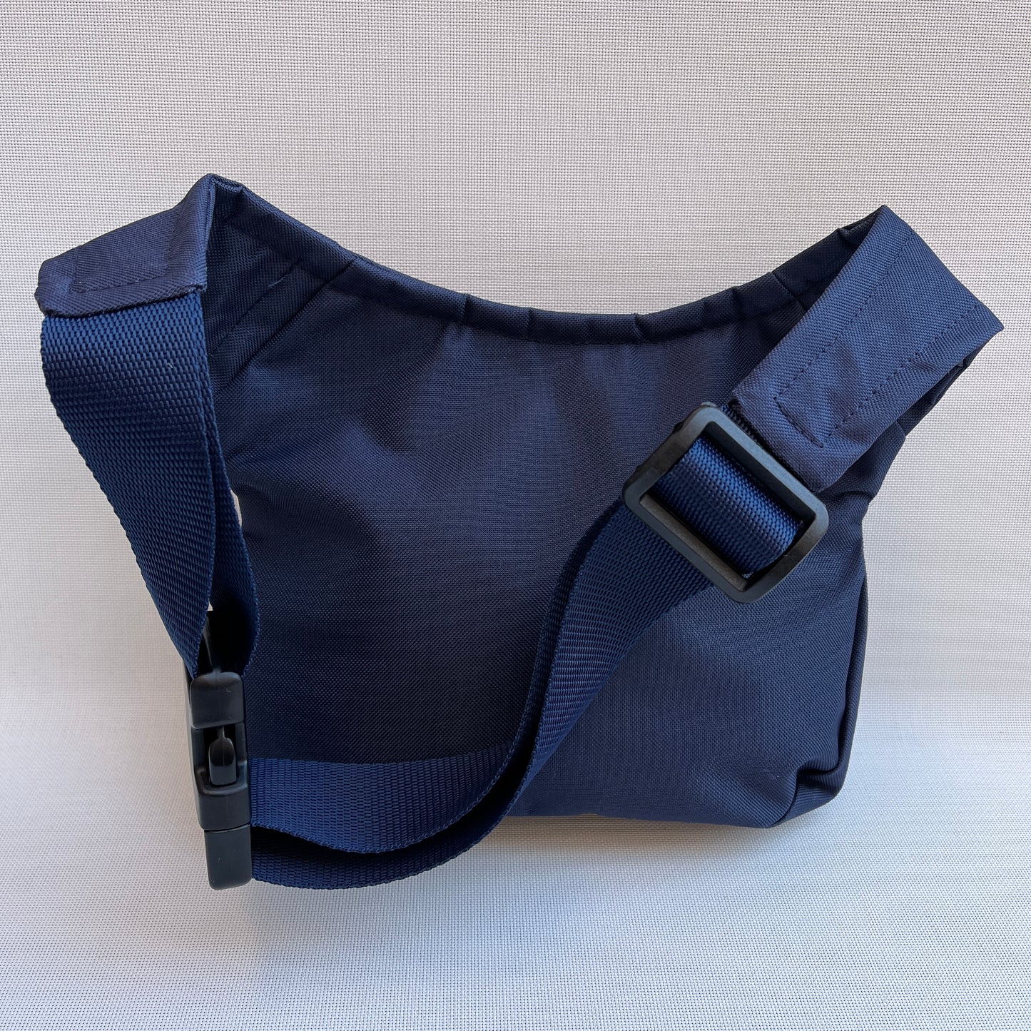 Special Blue & Japanese Waves (Impermeable) · Pieza Única Núm. 11067
