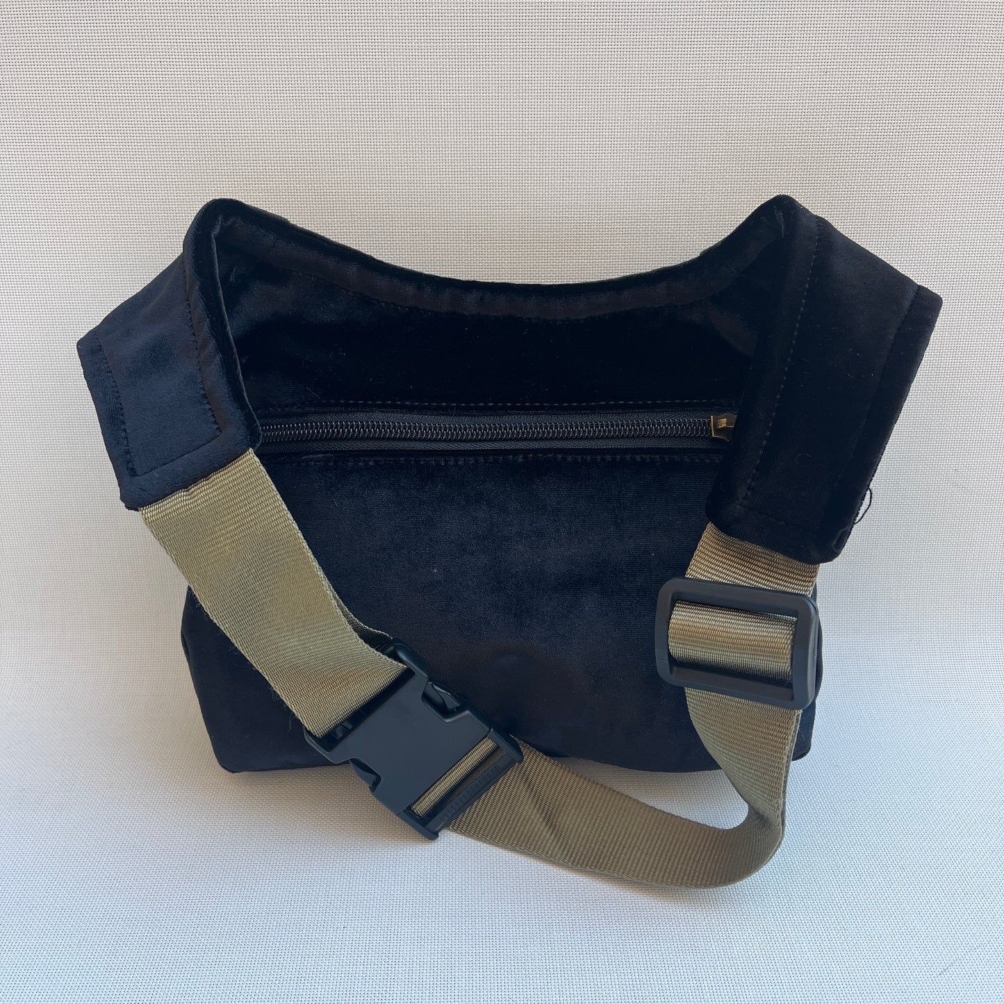 Special Black Velvet Ceremony · Terciopelo + Bolsillo trasero · Pieza Única Núm. 12854