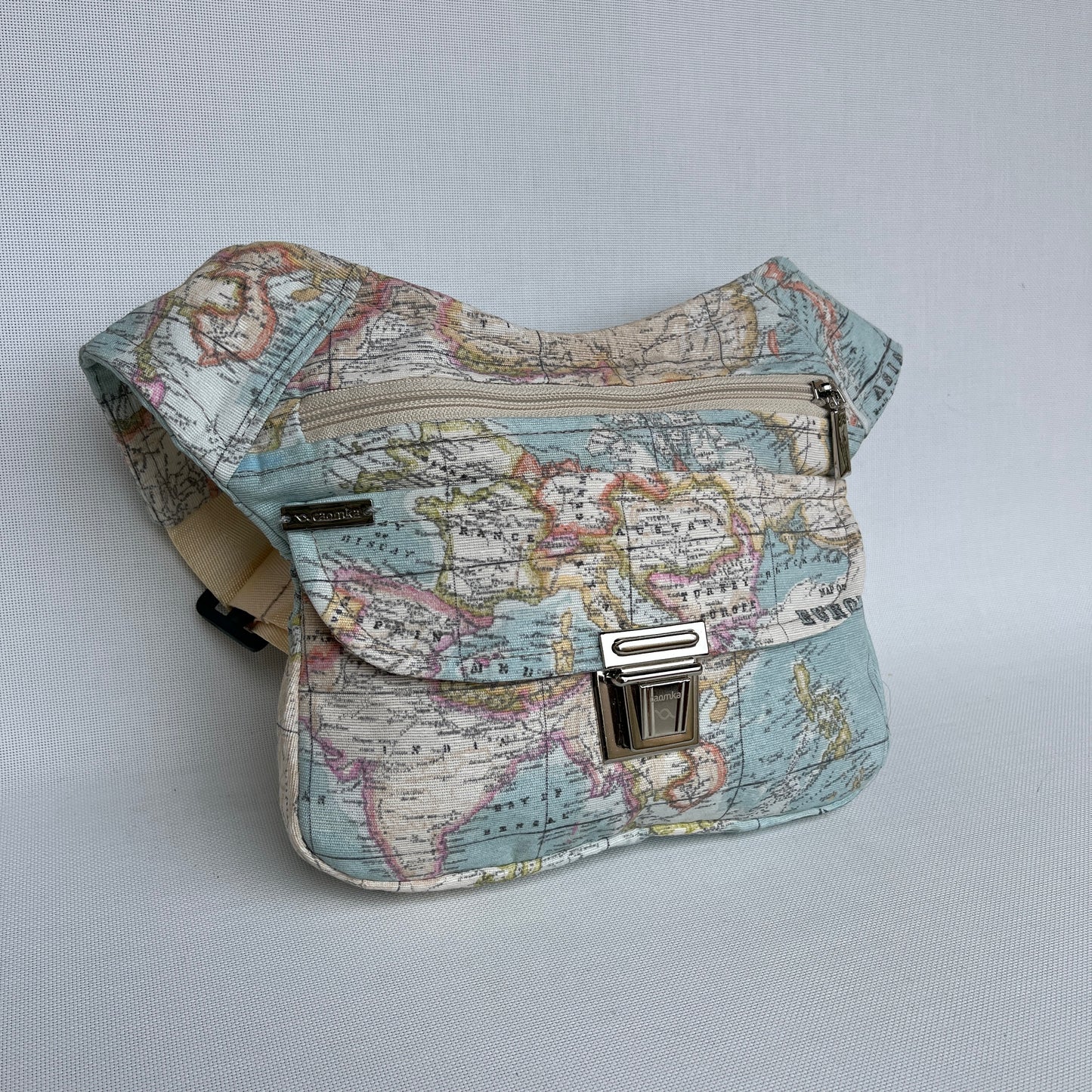 Special World Map + Back pocket Unique Piece No. 11951