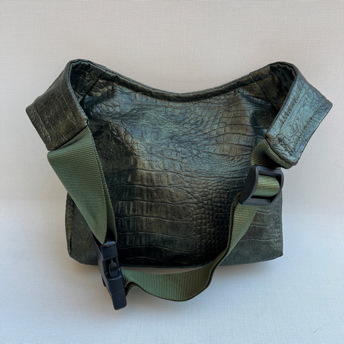 Special Elegant Green · Polipiel Vegana · Pieza Exclusiva Núm. 12837