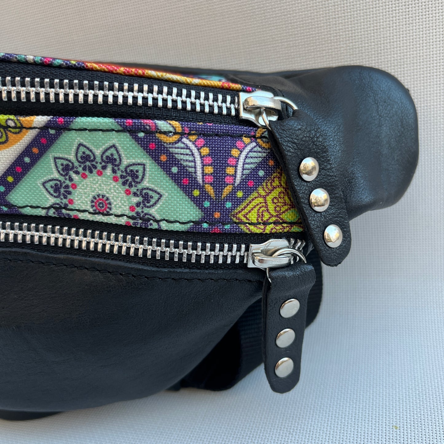 Retro Chic Special Black Mandalas · Piel natural BioCuir® · Pieza Única Núm. 12782