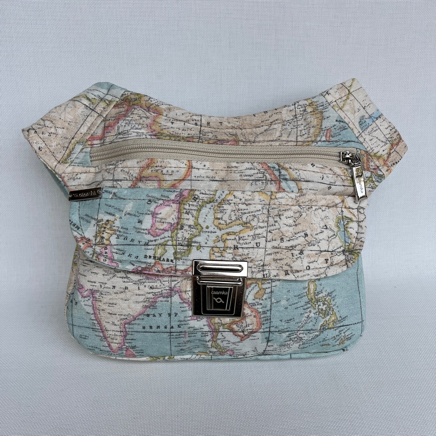 Special Mapamundi + Bolsillo trasero · Pieza Única Núm. 13563