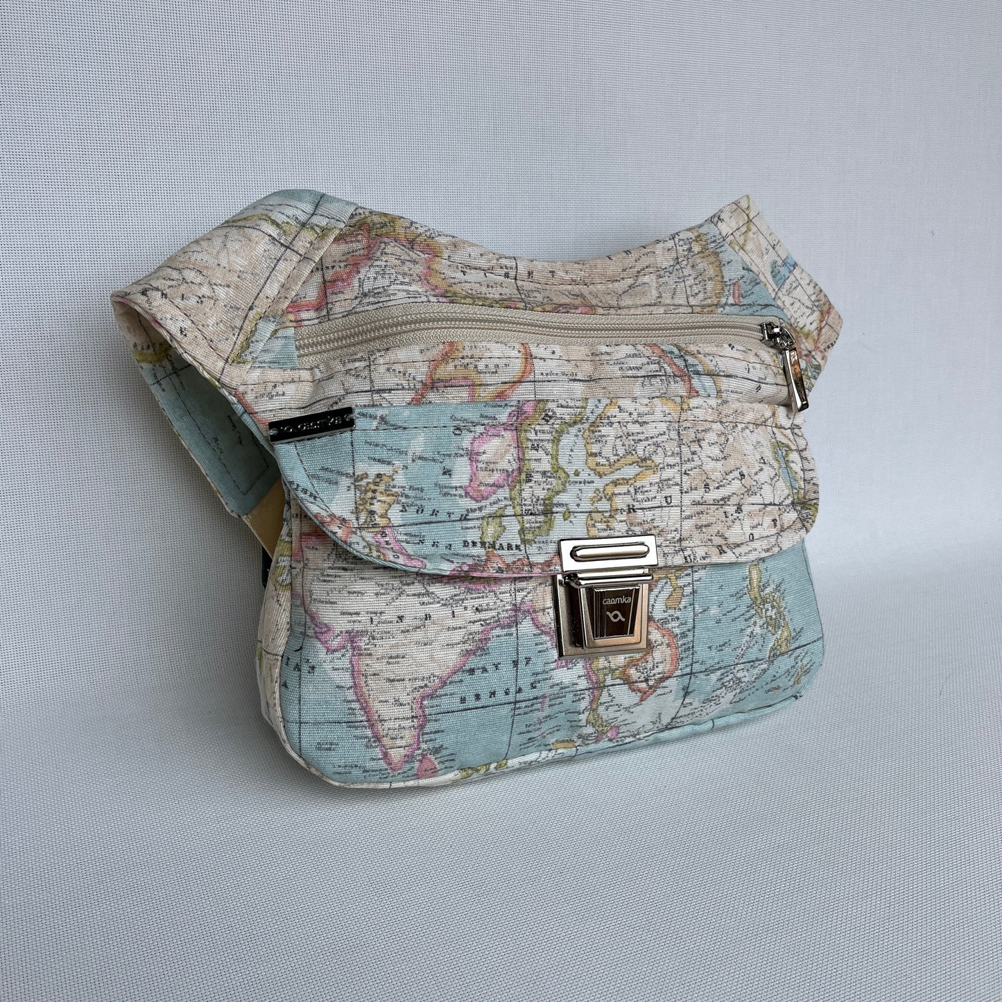 Special Mapamundi + Bolsillo trasero · Pieza Única Núm. 13563