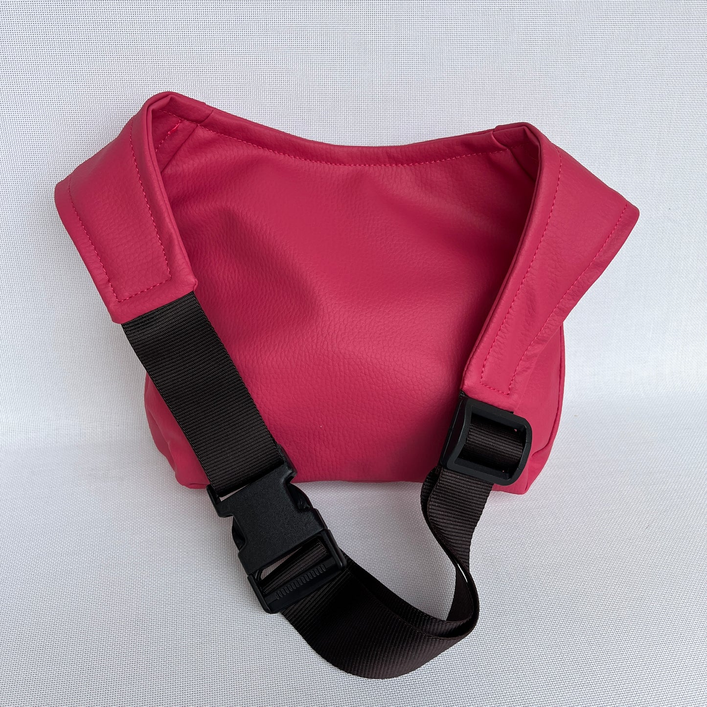 Special Elegant Brown Vegan Leatherette Exclusive Piece No. 13389