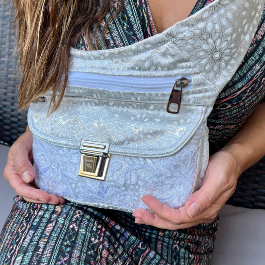 Love · Peace · Happiness · Pieza Única Núm. 12.000